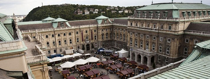 Noen ganger tilsier klimaet i Budapest at man skal stikke på museum!