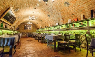 Budapest Restaurant Symbol Winecellar