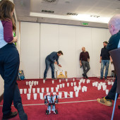 Kreative gruppeoppgaver i Budapest: Bygg en robot!